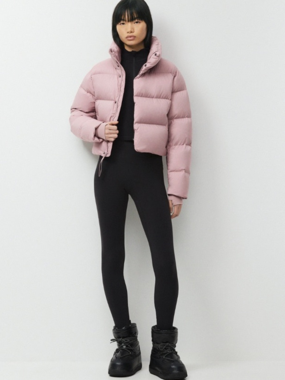 NWOT Aritzia The Group Babaton Park City Goose Puffer Pink Jacket Size M